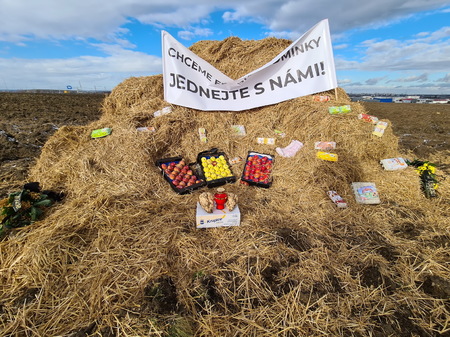 Protestní akce českých zemědělců zahájeny 